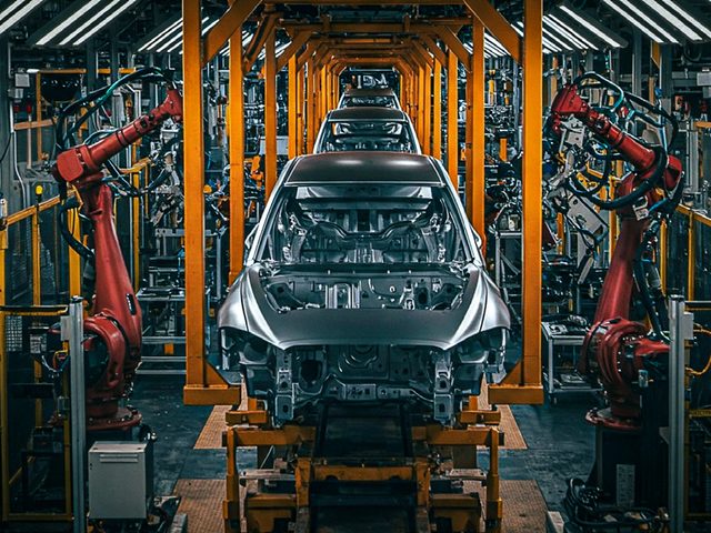 Automatización industrial para el sector transporte en Ecuador